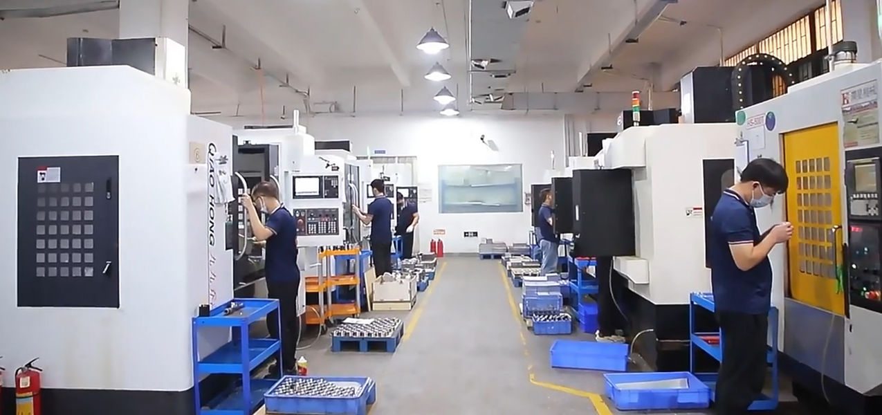 Dongguan Zhongwei Metal Products Co., Ltd สายการผลิตของผู้ผลิต