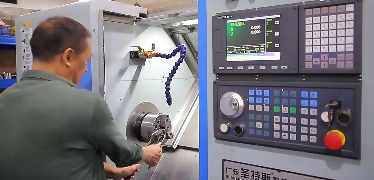 Dongguan Zhongwei Metal Products Co., Ltd สายการผลิตของผู้ผลิต